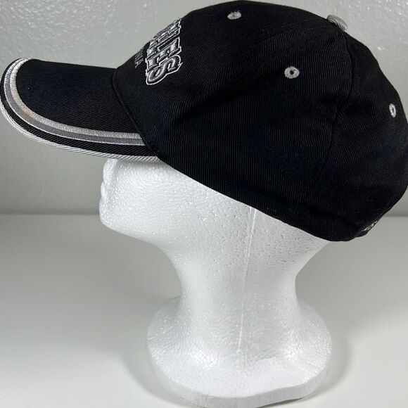 Los Angeles California Twin Enterprises Hook & Loop Baseball Cap. Black & White. - Picture 4 of 6